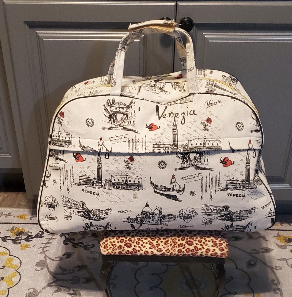 Venezia Print Cream Travel Bag⚜️🖤⚜️